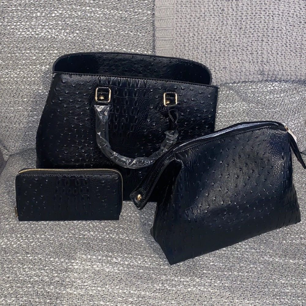 Black Crocodile 🐊 bag in a bag 3 bags in 1